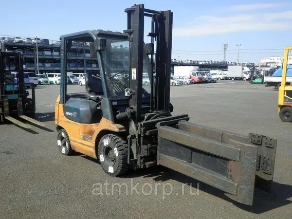 Вилочный погрузчик TOYOTA FORKLIFT 02-7FD15 2002 года б/у