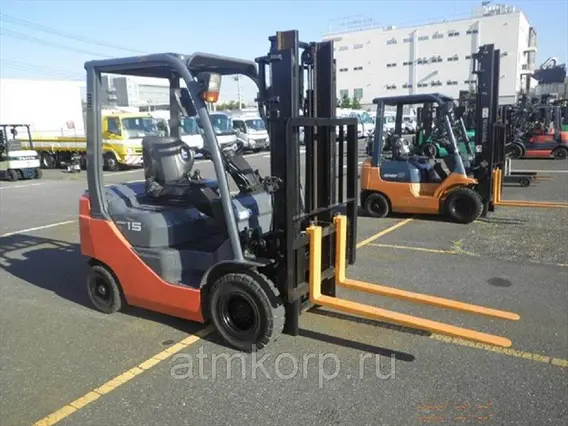 Вилочный погрузчик Toyota FORKLIFT 8FD15 2012 года б/у