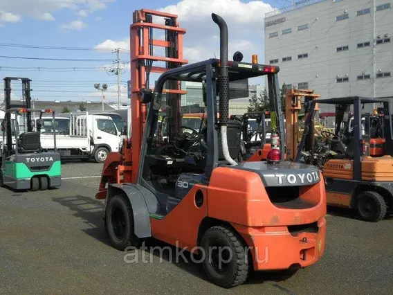 Вилочный погрузчик Toyota FORKLIFT 52-8FD30 2011 года б/у фото 2