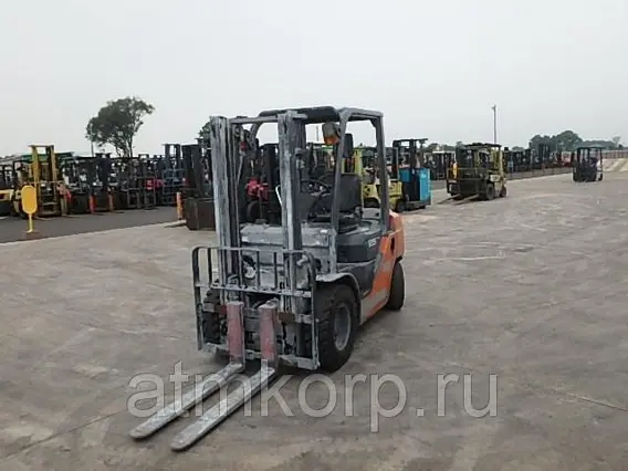 Вилочный погрузчик Toyota FORKLIFT 02-8FD25 2013 года б/у