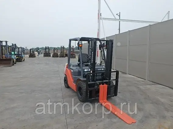 Вилочный погрузчик Toyota FORKLIFT 50-8FD25 2013 года б/у фото 3