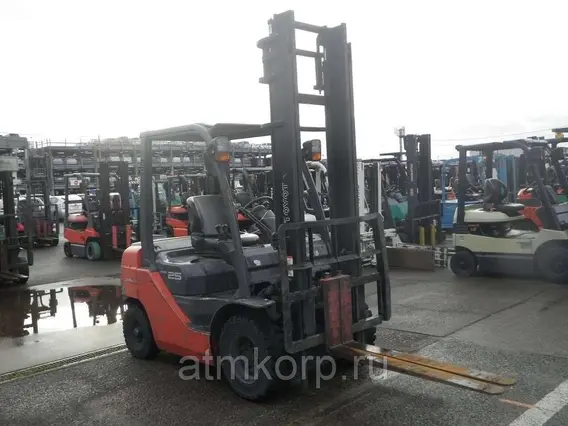 Вилочный погрузчик Toyota FORKLIFT 8FD25 2018 года б/у