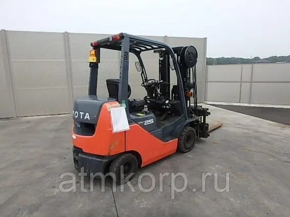 Вилочный погрузчик Toyota FORKLIFT 8FDK25 2014 года б/у фото 2