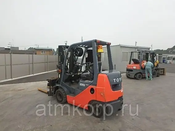 Вилочный погрузчик Toyota FORKLIFT 8FDK25 2014 года б/у фото 4