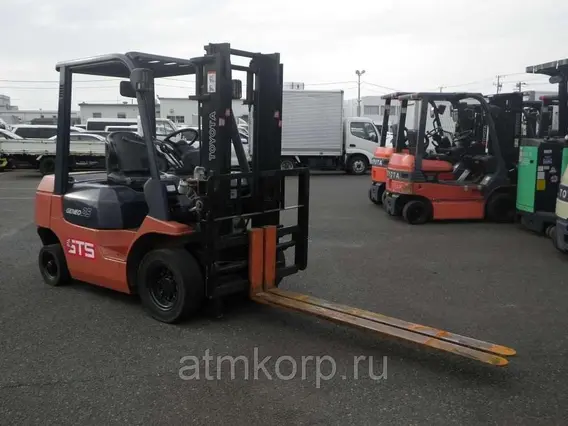 Вилочный погрузчик Toyota FORKLIFT 02-7FD25 2000 года б/у