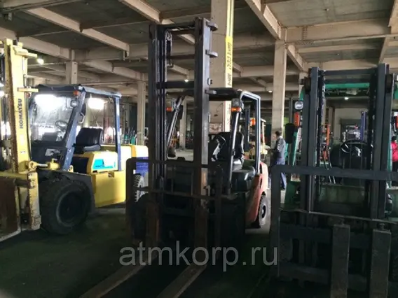 Вилочный погрузчик Toyota FORKLIFT 8FDJ35 2009 года б/у