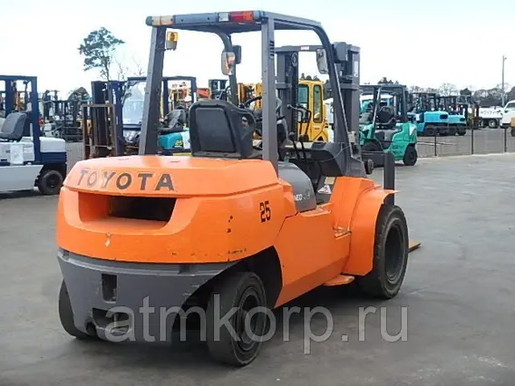 Вилочный погрузчик Toyota FORKLIFT 7FD40 1999 года б/у фото 2