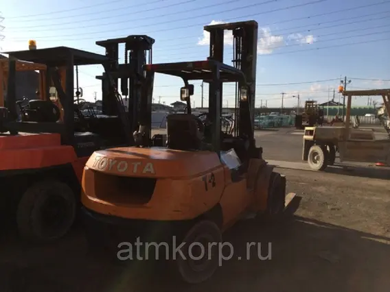 Вилочный погрузчик Toyota FORKLIFT 7FDA50 2008 года б/у фото 2