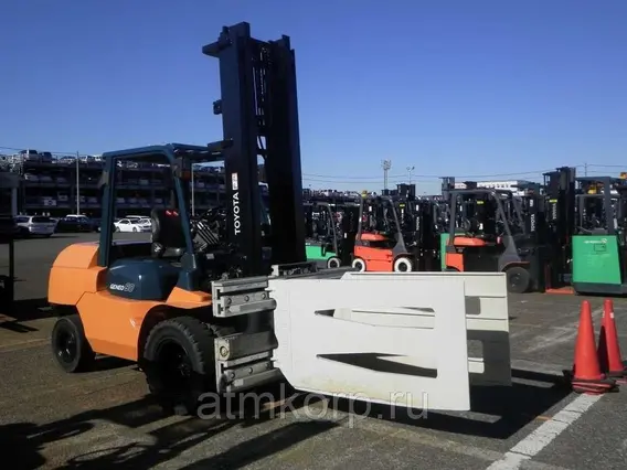 Вилочный погрузчик TOYOTA FORKLIFT 02-7FDA50 2012 года б/у