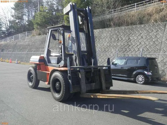 Вилочный погрузчик TOYOTA FORKLIFT 5FD80 2018 года б/у