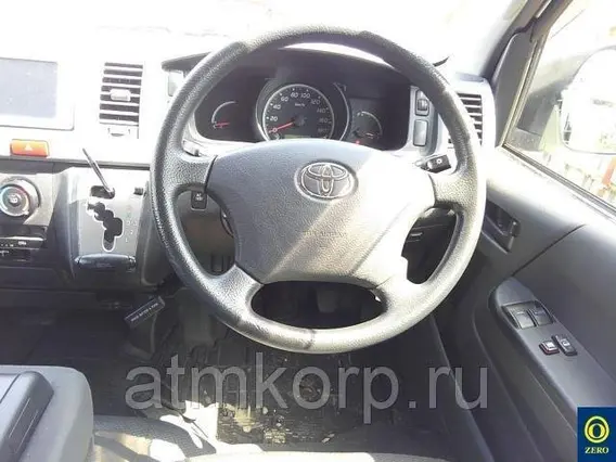 Микроавтобус Toyota HIACE VAN KDH201V 2012 года б/у фото 5