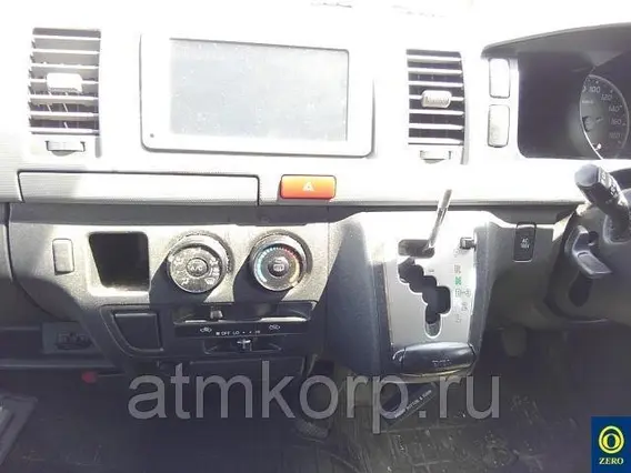 Микроавтобус Toyota HIACE VAN KDH201V 2012 года б/у фото 6