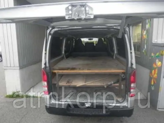 Микроавтобус Toyota HIACE VAN KDH201V 2014 года б/у фото 3