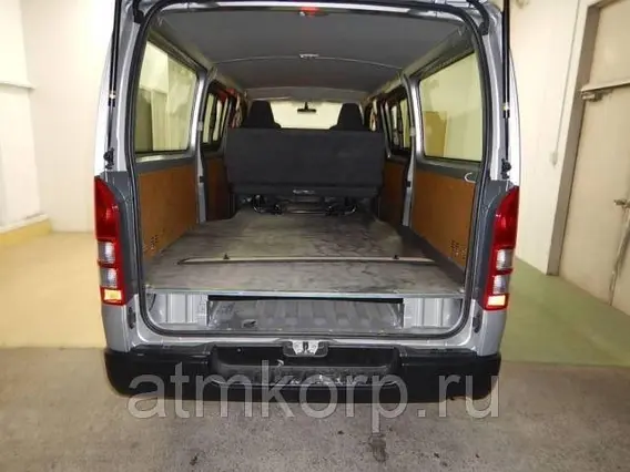 Микроавтобус Toyota HIACE VAN KDH201V 2014 года б/у фото 3