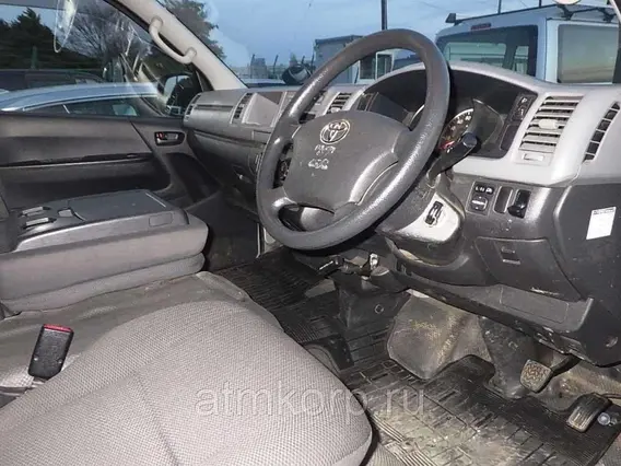 Микроавтобус Toyota HIACE VAN TRH221K 2012 года б/у фото 5
