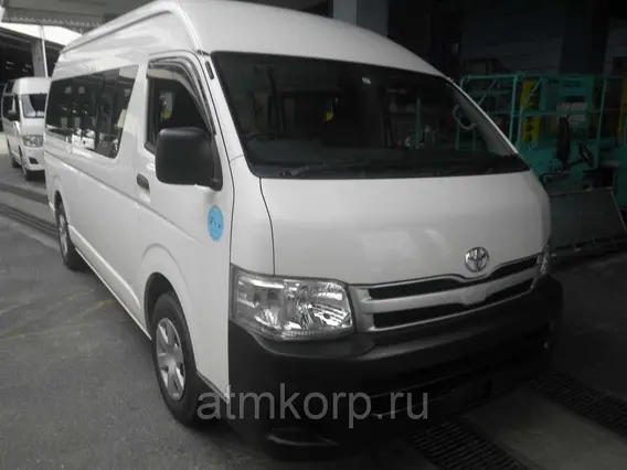 Микроавтобус Toyota HIACE VAN 2013 года б/у