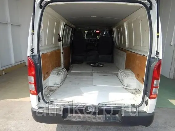 Микроавтобус Toyota HIACE VAN KDH201V 2011 года б/у фото 3