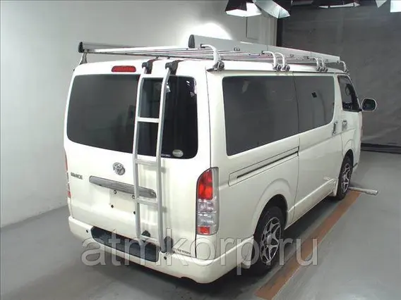 Микроавтобус Toyota HIACE VAN 2012 года б/у