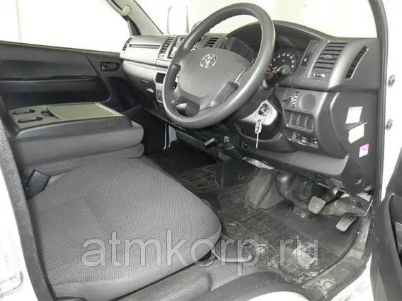 Микроавтобус Toyota HIACE VAN KDH206V 2014 года б/у фото 4