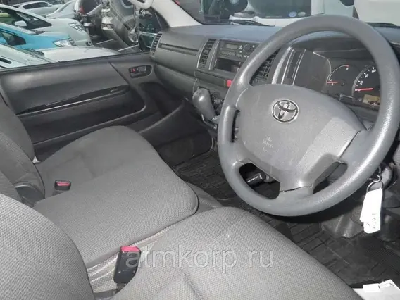 Микроавтобус Toyota HIACE VAN TRH200V 2014 года б/у фото 3