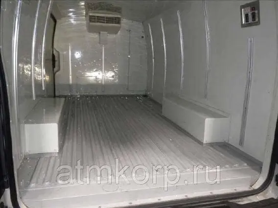 Микроавтобус Toyota HIACE VAN KDH201V 2011 года б/у фото 3