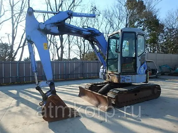 Экскаватор Hitachi EX55UR-3 2000 года б/у