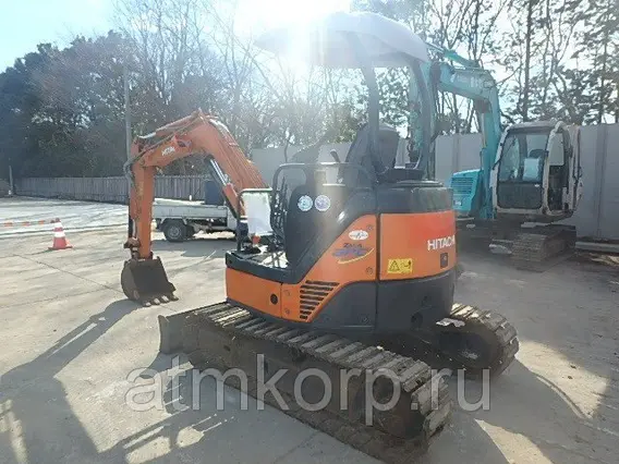 Экскаватор Hitachi ZX30U-2 2006 года б/у фото 4