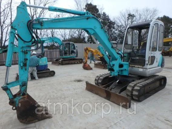 Экскаватор KOBELCO SK045 1998 года б/у