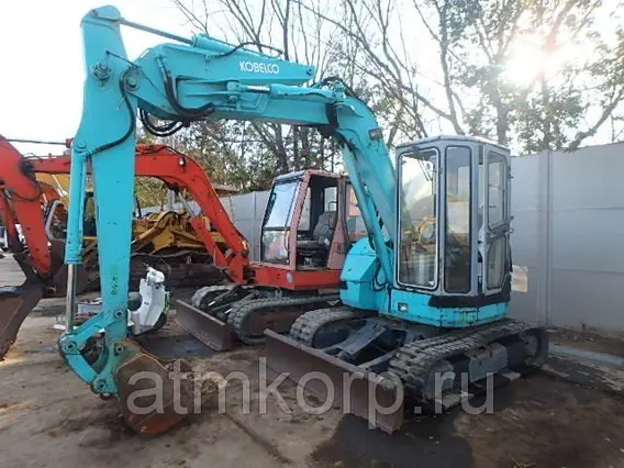 Экскаватор kobelco SK50UR 1993 года б/у
