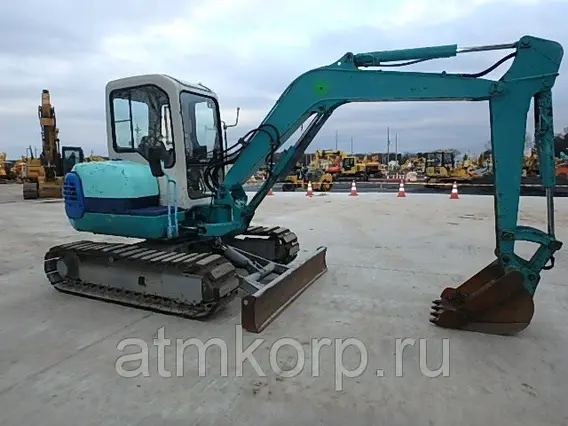 Экскаватор Komatsu PC40R-8 1997 года б/у фото 3