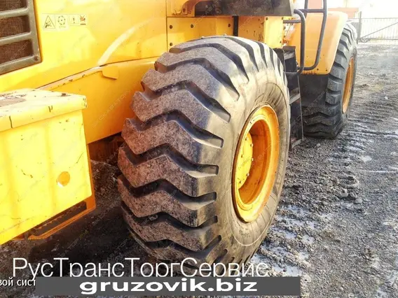 Фронтальный погрузчик Hyundai SL765 2014 года б/у фото 6