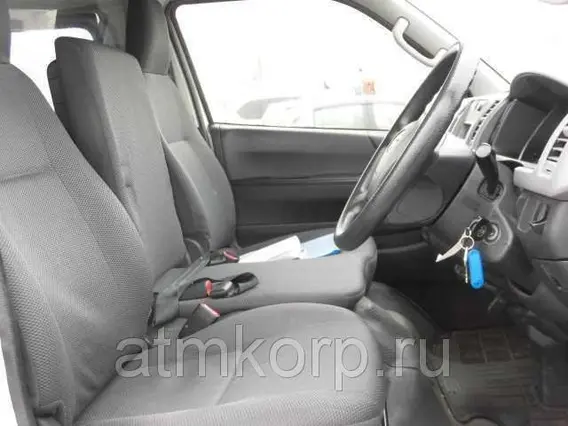 Микроавтобус Toyota REGIUS ACE KDH206V 2012 года б/у фото 3
