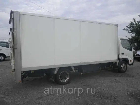 Автофургон Toyota TOYOACE XZU424 2011 года б/у фото 4