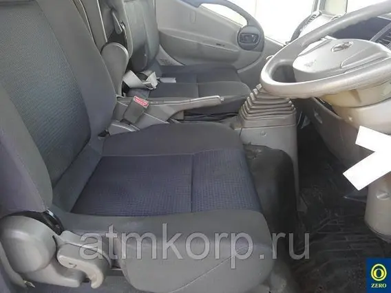 Тентованный грузовик Nissan ATLAS SZ2F24 2010 года б/у фото 7