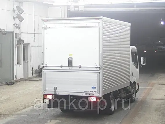 Автофургон Nissan ATLAS SZ2F24 2010 года б/у