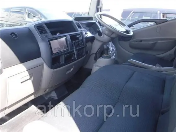 Автофургон NISSAN ATLAS TZ3F24 2011 года б/у фото 5