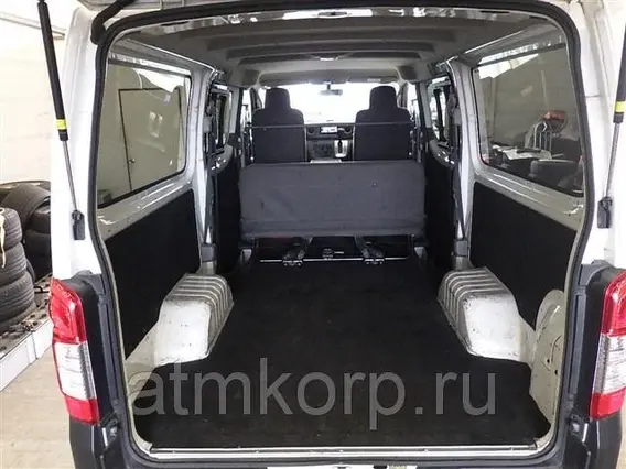 Микроавтобус Nissan CARAVAN NV350 VR2E26 2012 года б/у фото 5