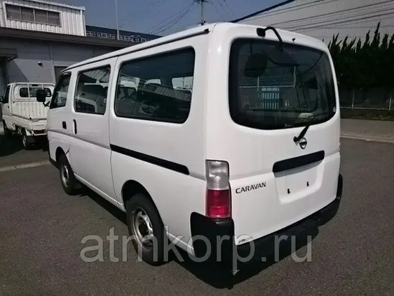 Микроавтобус Nissan CARAVAN VRE25 2010 года б/у фото 5