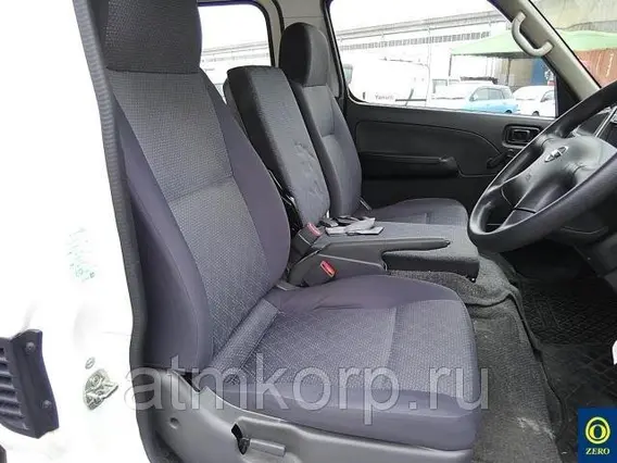 Микроавтобус Nissan CARAVAN VRE25 2011 года б/у фото 7