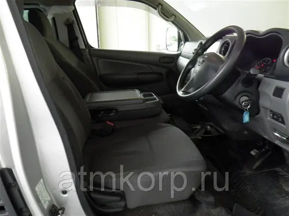 Микроавтобус Nissan CARAVAN NV350 VW2E26 2012 года б/у фото 4