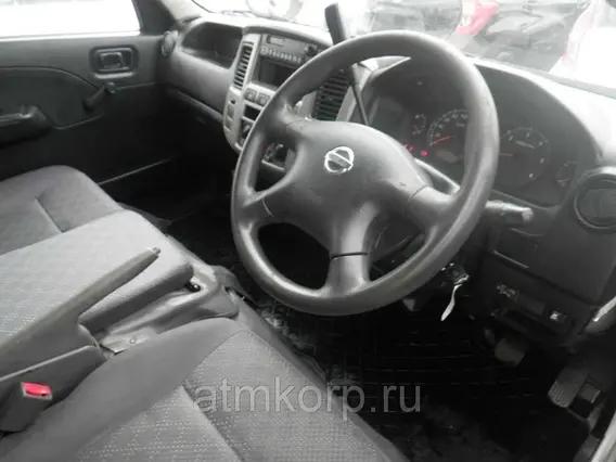 Микроавтобус Nissan CARAVAN VWE25 2010 года б/у фото 5