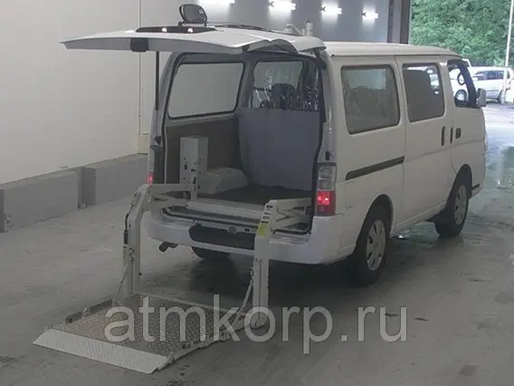 Микроавтобус NISSAN ATLAS CARAVAN VWME25 2011 года б/у