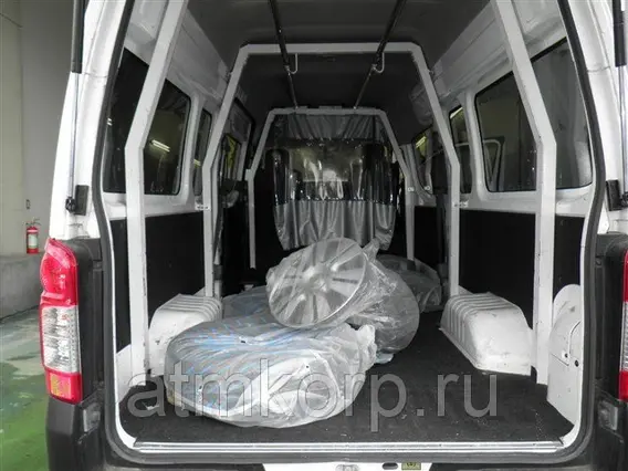 Микроавтобус Nissan CARAVAN NV350 CW8E26 2013 года б/у