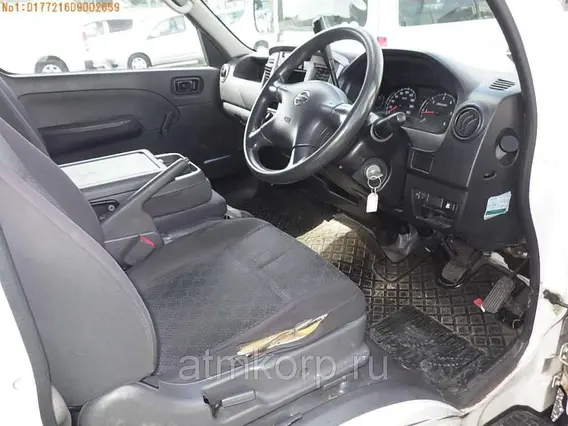 Микроавтобус Nissan CARAVAN CWMGE25 2010 года б/у фото 5