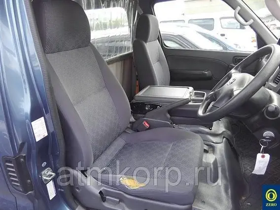 Микроавтобус Nissan CARAVAN VRE25 2010 года б/у фото 7