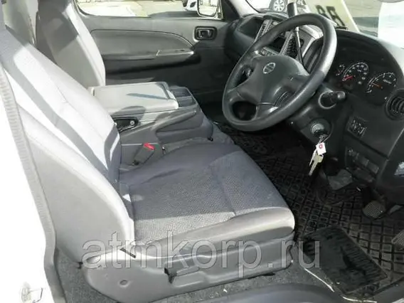 Микроавтобус Nissan CARAVAN VRE25 2012 года б/у фото 5