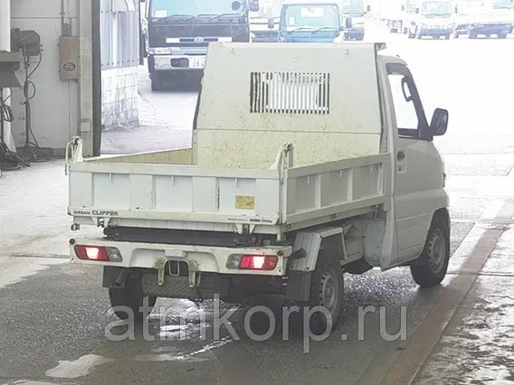 Самосвал Nissan CLIPPER U72T 2011 года б/у фото 2