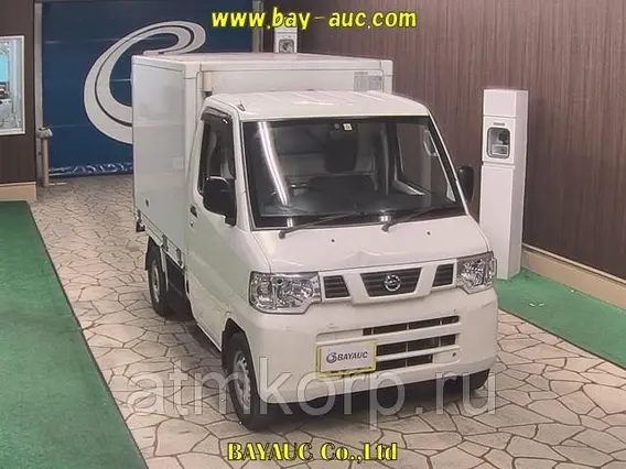 Изотермический фургон Nissan CLIPPER U71T 2013 года б/у