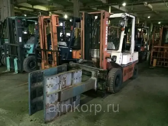 Вилочный погрузчик Nissan PH02 2018 года б/у