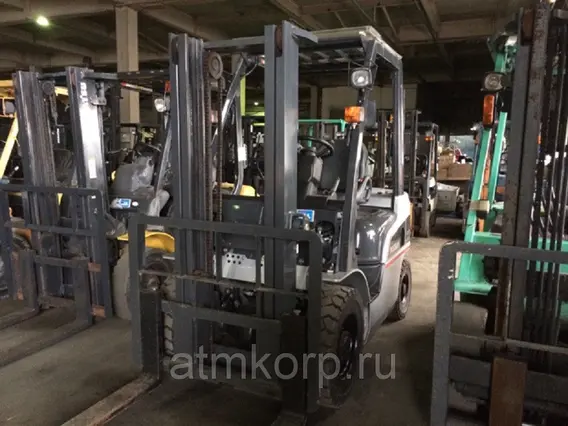 Вилочный погрузчик Nissan EBT-NP1F2 2009 года б/у